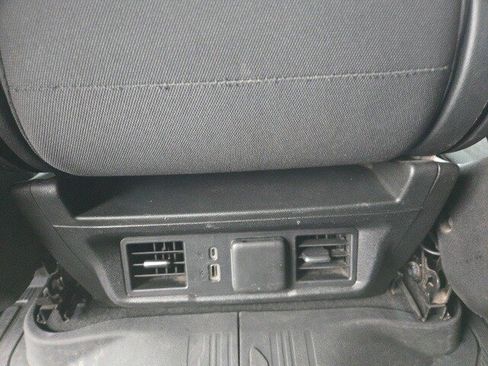 Used 2023 GMC Sierra 1500 SLE image 8