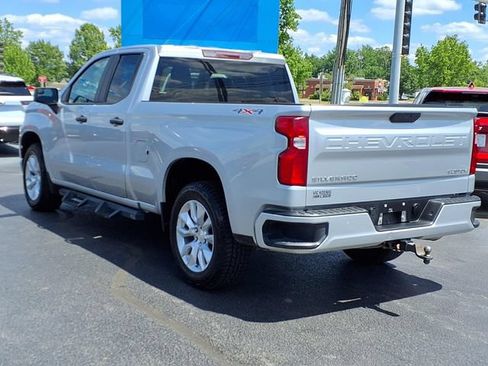 Used 2021 Chevrolet Silverado 1500 Custom AWD/4WD image 3