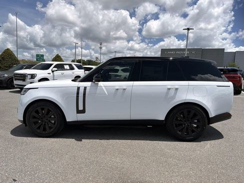 New 2026 Land Rover Range Rover SE AWD/4WD image 2