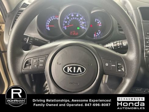 Used 2012 Kia Soul FWD image 9