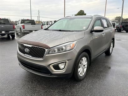 Used 2016 Kia Sorento LX w/ LX Convenience Package