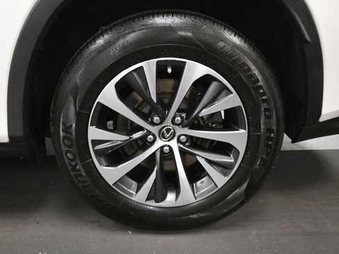 Used 2021 Lexus RX 350L Premium w/ Premium Package AWD/4WD image 34