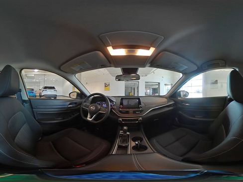 Used 2025 Nissan Altima 2.5 SV image 41