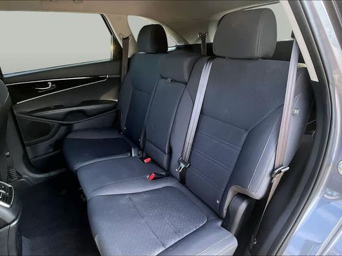 Used 2019 Kia Sorento L FWD image 21