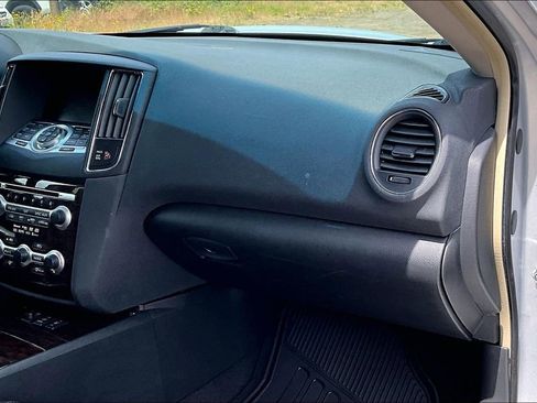 Used 2010 Nissan Maxima 3.5 SV w/ Premium Pkg FWD image 19