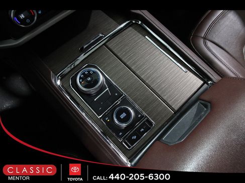 Used 2024 Ford Expedition Max Limited image 13