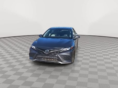 Used 2022 Toyota Camry XSE image 3