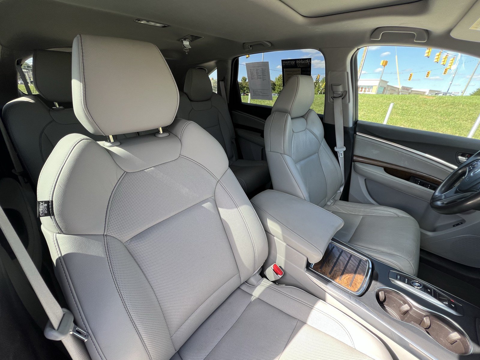 Used 2020 Acura MDX w/ Technology Package FWD image 35