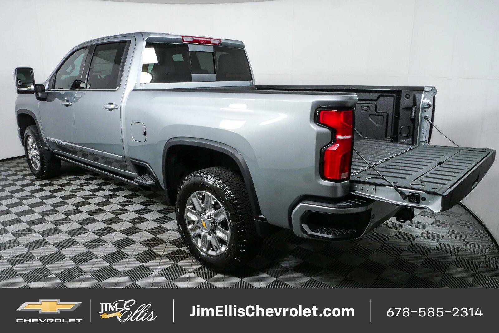 New 2026 Chevrolet Silverado 2500 High Country w/ High Country Premium Package AWD/4WD image 33