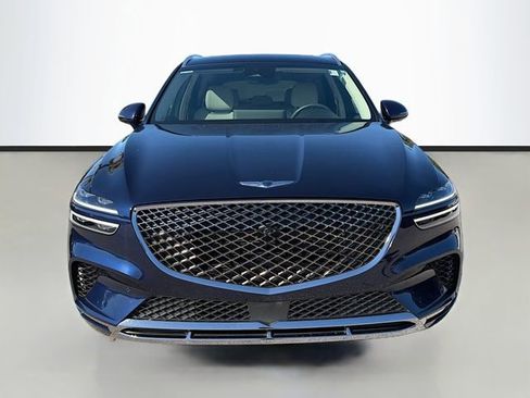 Used 2025 Genesis GV70 2.5T w/ Advanced Package image 8