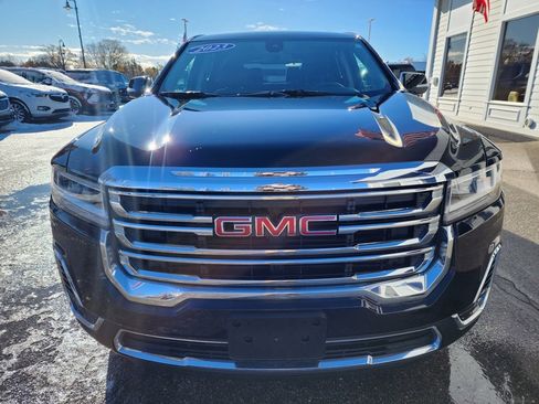 Used 2023 GMC Acadia SLE image 2