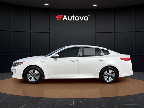 Used 2017 Kia Optima Premium FWD image 2