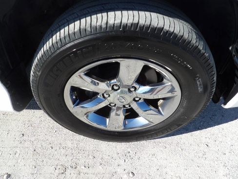 Used 2011 Lexus GX 460 Base AWD 4dr SUV image 13