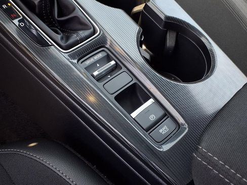 Used 2025 Honda Civic Sport image 19