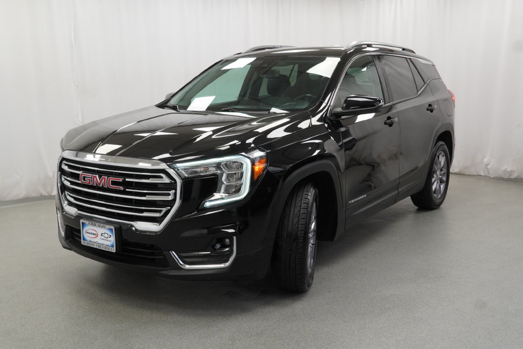 Used 2023 GMC Terrain SLT w/ LPO, Floor Liner Package FWD image 18