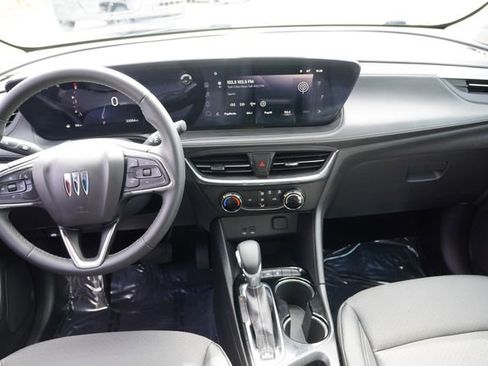 Used 2025 Buick Encore GX Preferred FWD image 18