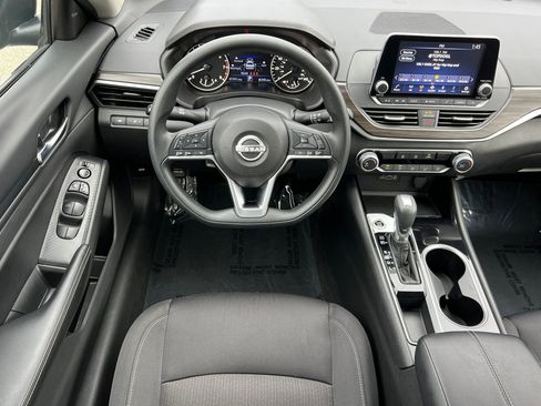 Certified 2024 Nissan Altima 2.5 SV image 15