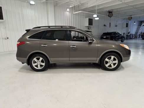 Used 2009 Hyundai Veracruz Limited w/ Navigation Pkg 4 AWD/4WD image 6