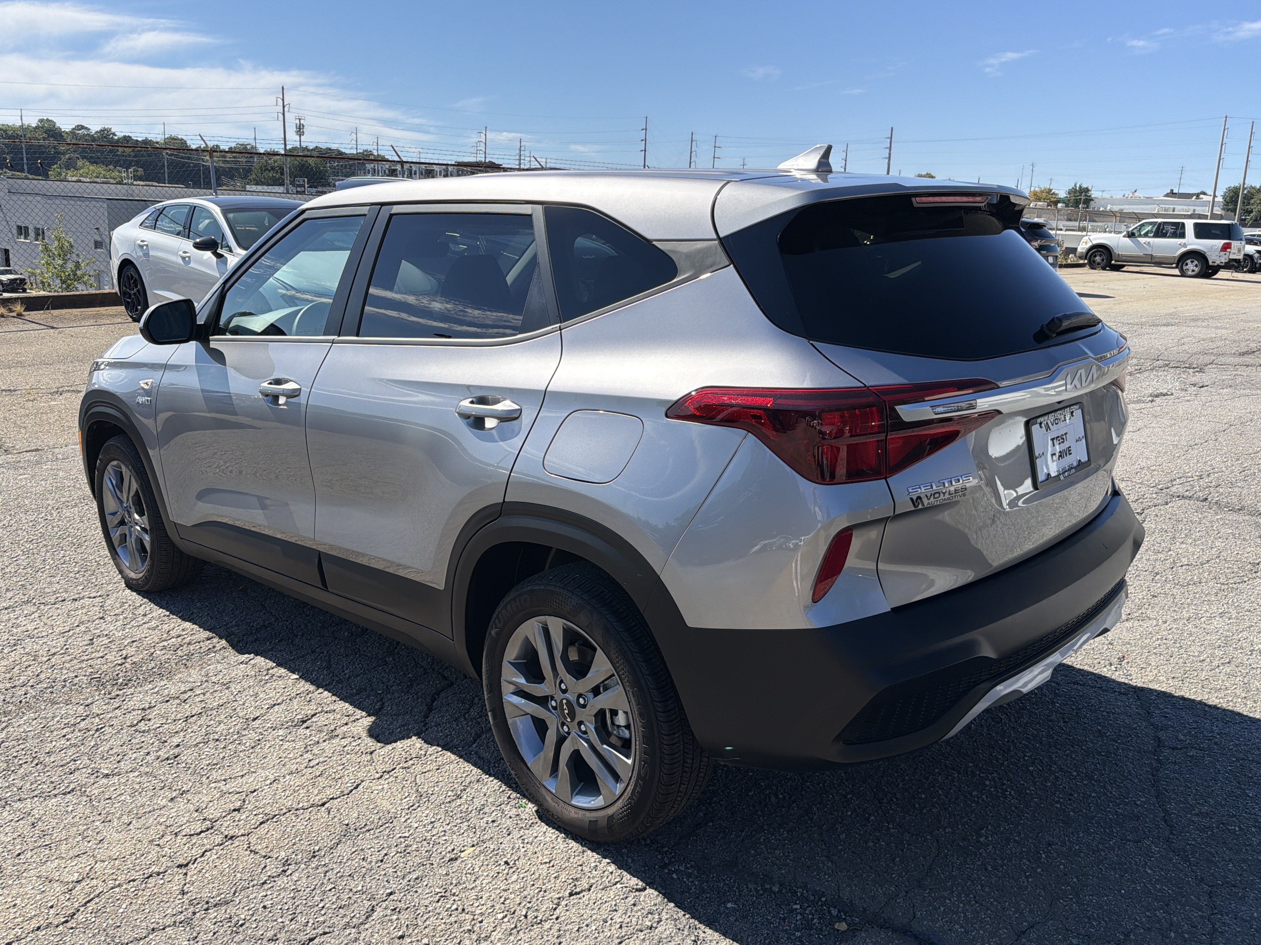 Used 2022 Kia Seltos LX AWD/4WD image 5