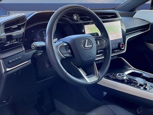 Used 2023 Lexus RZ 450e Premium w/ Technology Package AWD/4WD image 4
