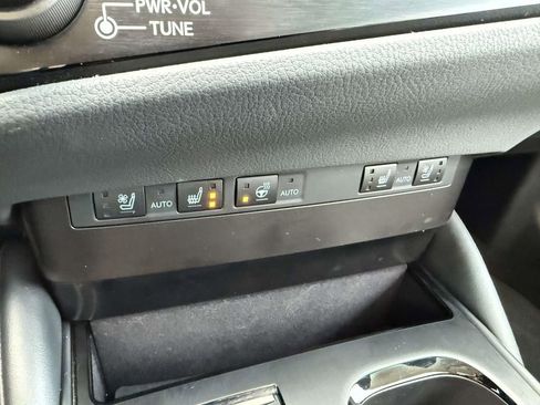 Used 2024 Lexus ES 250 w/ Premium Package image 24