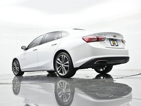 Used 2020 Chevrolet Malibu Premier FWD image 18