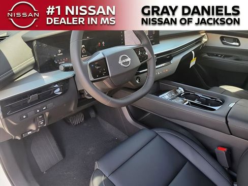 New 2025 Nissan Murano SL image 11