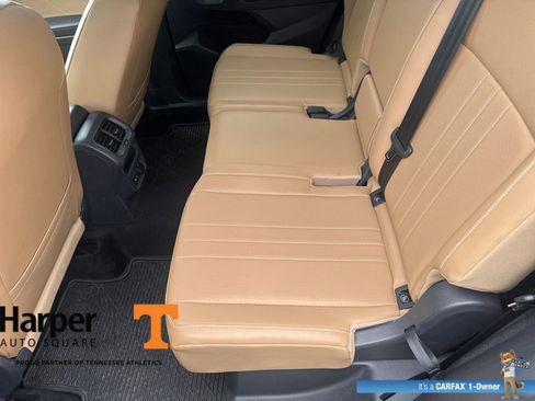 Used 2023 Volkswagen Tiguan SE w/ Panoramic Sunroof Package FWD image 10