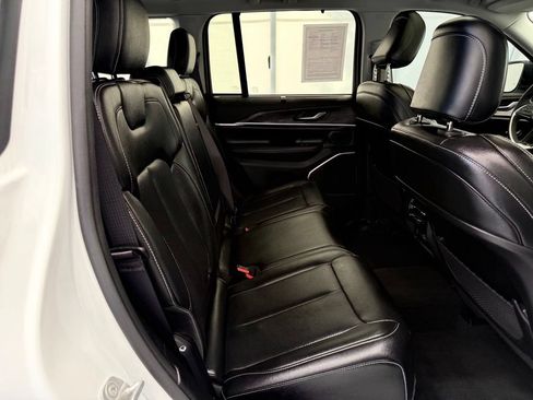 Used 2023 Jeep Grand Cherokee 4WD 4xe w/ Luxury Tech Group II image 27