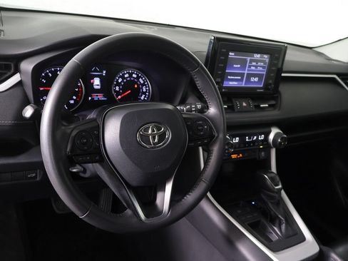 Used 2020 Toyota RAV4 XLE Premium FWD image 24