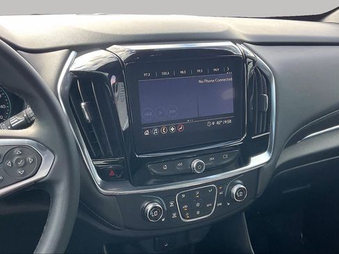 Used 2023 Chevrolet Traverse LT FWD image 7