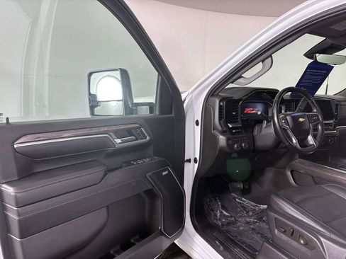 Used 2024 Chevrolet Silverado 2500 LTZ w/ LTZ Premium Package image 13