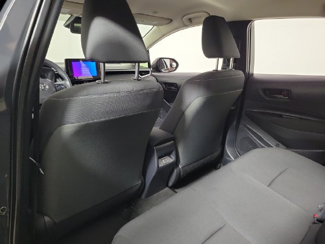Used 2025 Toyota Corolla LE FWD image 11
