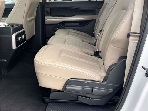Used 2024 Ford Expedition Max Limited image 17