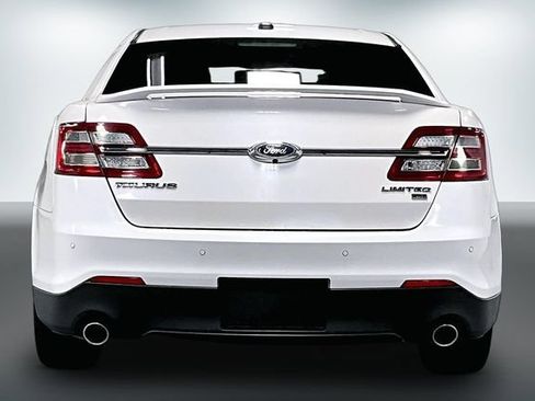 Used 2019 Ford Taurus Limited AWD/4WD image 7