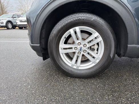 Used 2023 Ford Explorer XLT w/ Equipment Group 202A image 27