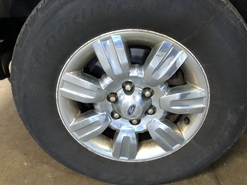 Used 2011 Ford F150 XLT w/ XLT Chrome Pkg image 20