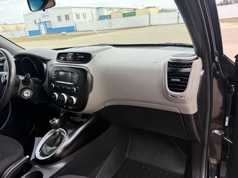 Used 2015 Kia Soul image 24