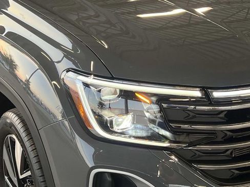 New 2026 Volkswagen Atlas SE FWD image 7