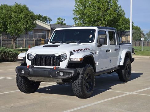 Used 2023 Jeep Gladiator Mojave w/ Cold Weather Group AWD/4WD image 3
