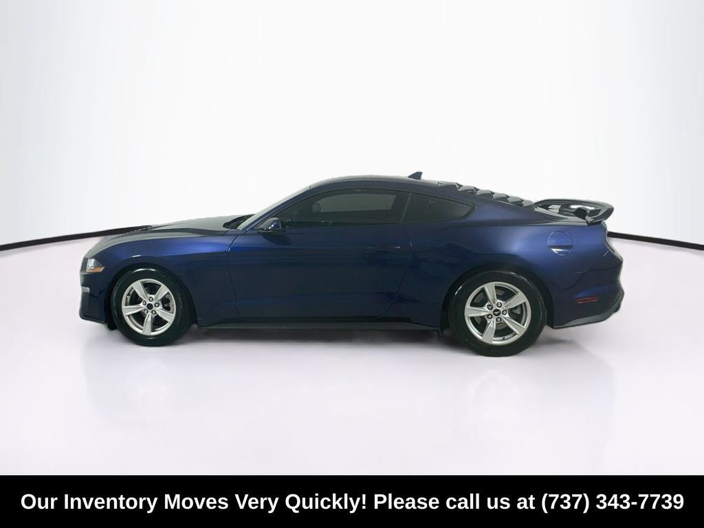 Used 2020 Ford Mustang Coupe RWD image 4