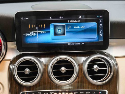Used 2019 Mercedes-Benz C 300 Sedan image 17