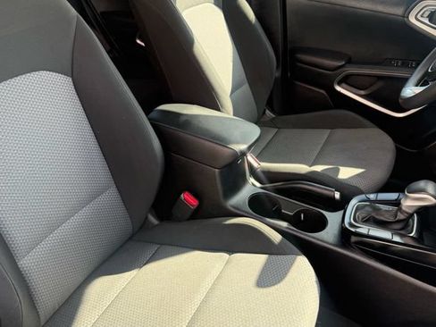 Used 2023 Kia Soul LX w/ LX Technology Package FWD image 48