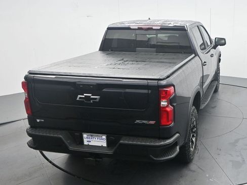 Used 2024 Chevrolet Silverado 1500 ZR2 w/ Technology Package AWD/4WD image 29