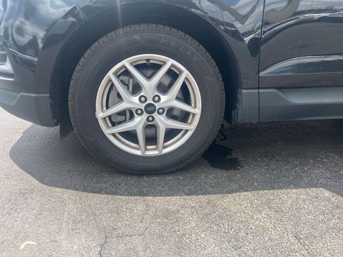Used 2024 Ford Edge SEL AWD/4WD image 7