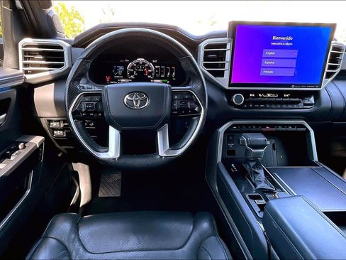 Used 2023 Toyota Sequoia Platinum AWD/4WD image 5