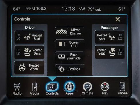 Used 2015 Chrysler 300 C RWD image 43