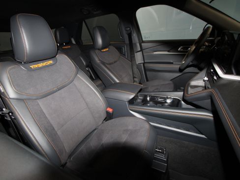 New 2026 Ford Explorer Tremor AWD/4WD image 16