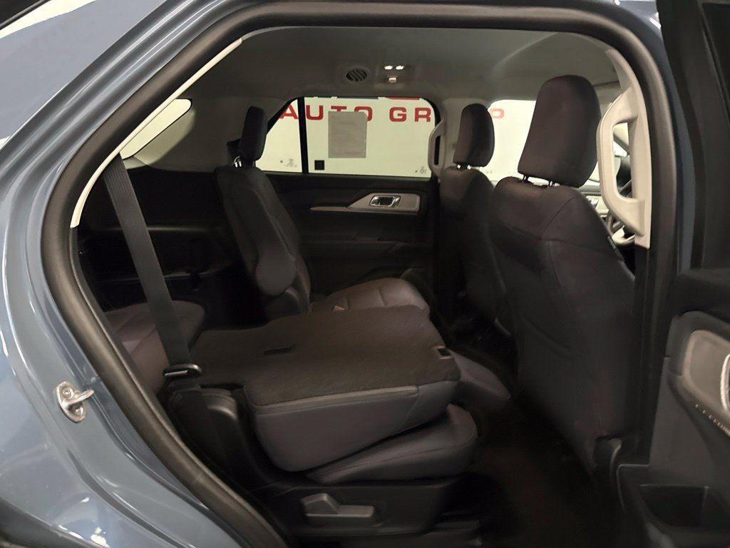 New 2026 Ford Explorer Active AWD/4WD image 38