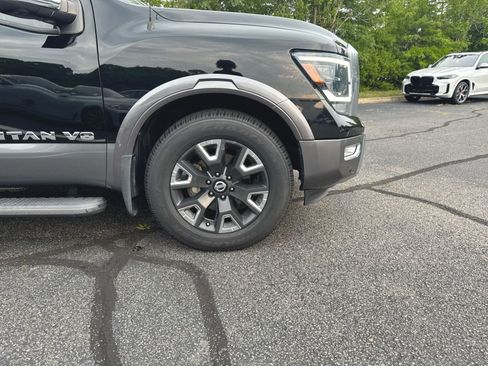 Used 2020 Nissan Titan Platinum Reserve w/ Moonroof Package RWD image 2